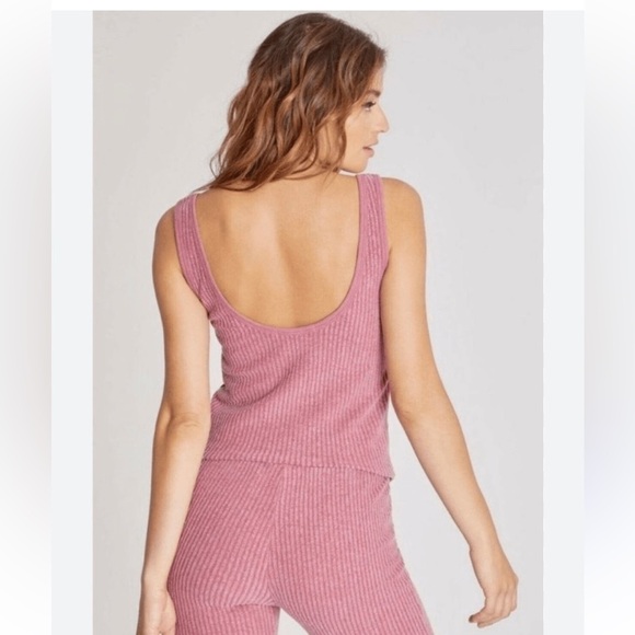 Wild Fox Pink Fuzzy Cropped Tank Top - Picture 3 of 11